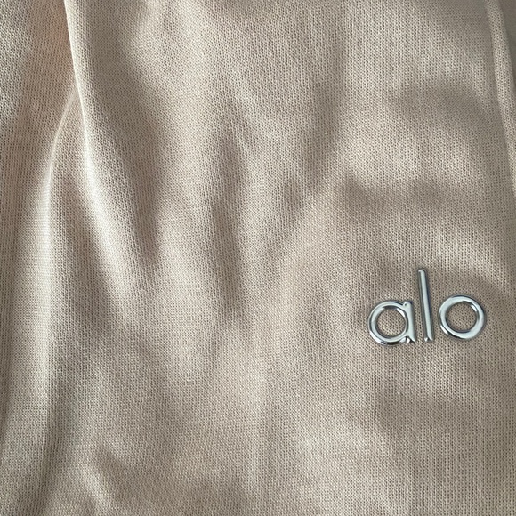 NWOT ALO Accolade Sweatpants Joggers Ivory Size Medium (Unisex) - Picture 3 of 5